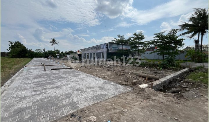 Mangku's dream land, Banyuraden Street, Gamping, Yogyakarta