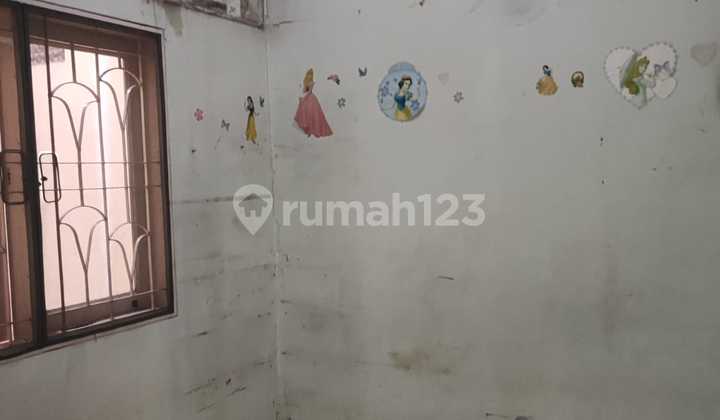 Sell Old House Cheap and Land Price Only, Suitable for Investment 2