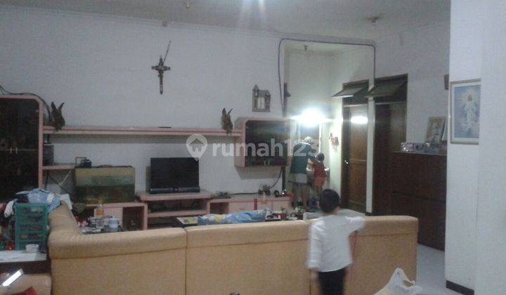 Dijual Rumah Hitung Tanah Lokasi Bagus Taman Sakura Indah 2