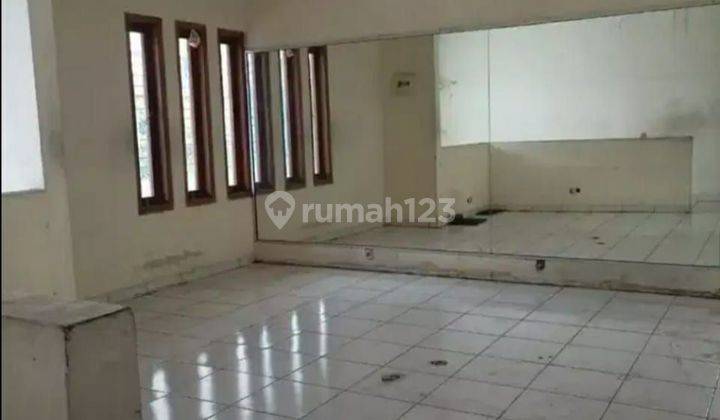 Dijual Rumah di Gatot Subroto 2