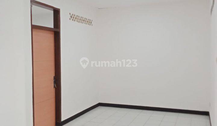 Dijual Rumah di Taman Kopo Indah 1 SHM Sudah Renovasi 1