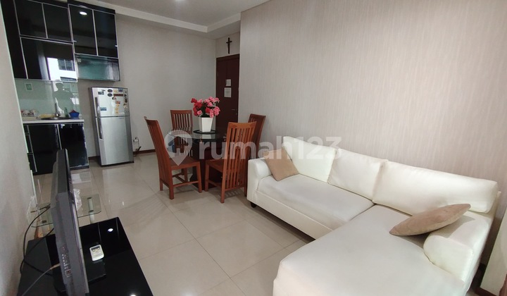 Rent Thamrin Residence 2 Bedroom 65M2 Furnished Central Jakarta