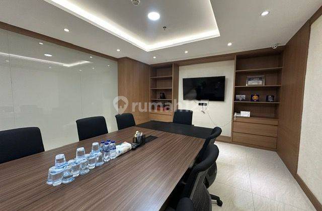 Office Space Kantor Strategis 235,82 m di Sudirman 7.8 Jakpus 1