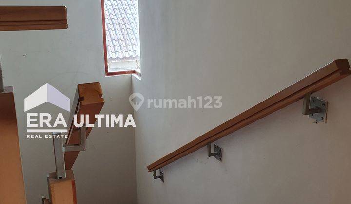 Rumah Modern Minimalis 2 Lantai di Cihanjuang 2