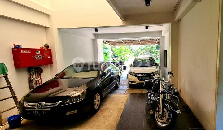Dijual Rumah di Lebak Bulus, Jakarta Selatan 2 Lantai Bagus 2