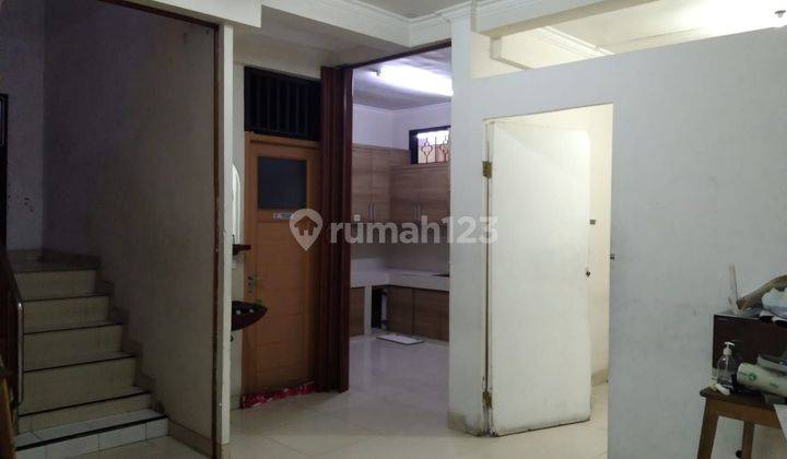 Rumah 2 lantai bisa usaha 2