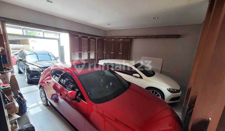 Dijual Cepat! Rumah Mewah di Jl. Cemara, Banyumanik 2