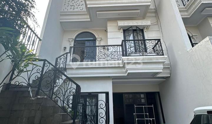 Rumah Mewah Pejaten Deket Akses Tol Jorr 1