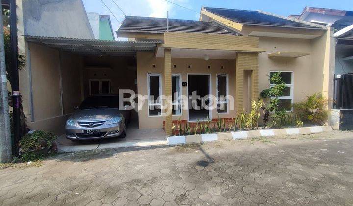 RUMAH SIAP HUNI DI DALAM KOMPLEK AMBARUKMO 1