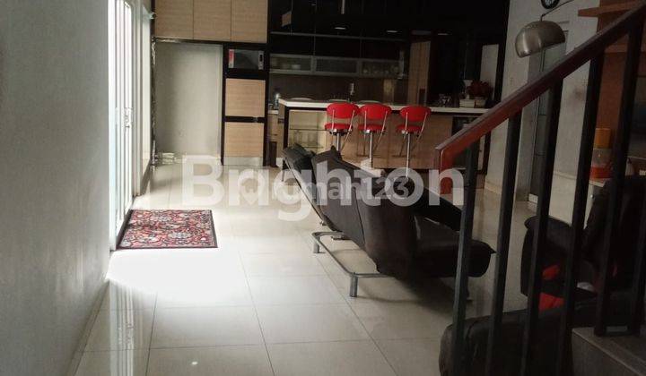 RUMAH MEWAH ADA KOLAM RENANG DI BOULEVARD KOTA WISATA CIBUBUR   2