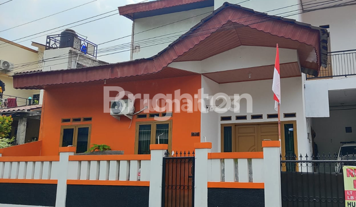 Rumah 2 LT lokasi strategis di Cipayung Jakarta Timur