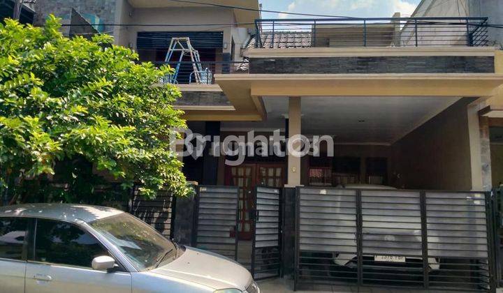 Rumah  Bersih Terawat, Baru Renovasi, 2 lantai di Limus Pratama Regency 1