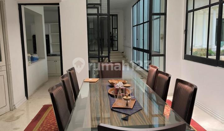 For Sale Strategic Simprug GOLF House 1200m2 For Sale Strategic Simprug GOLF House 1200m2