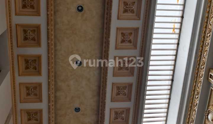 Jual Rumah Mewah Jakarta Barat - Lokasi Strategis. Jual Rumah Mewah Jakarta Barat - Lokasi Strategis.