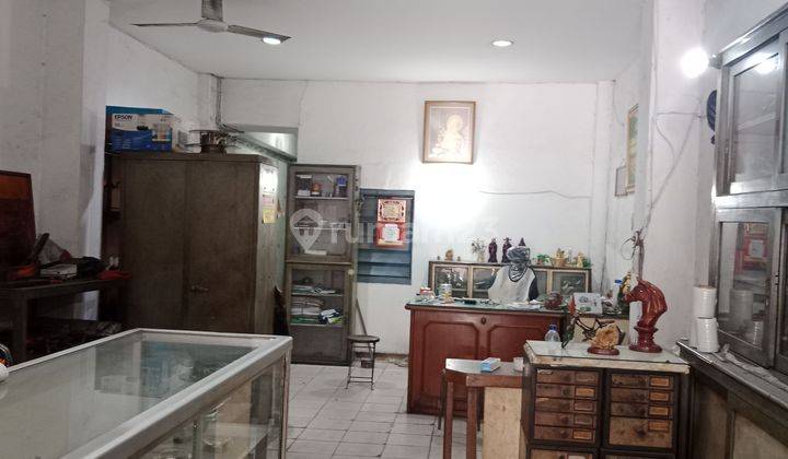 Dijual Cepat Ruko 4,5 lt Gajah Mada lokasi strategis 2