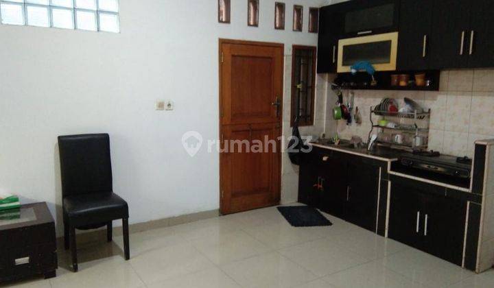 Rumah Dijual 3 lantai Jembatan lima gang Motor strategis 2