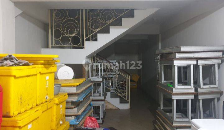 Dijual Rumah Jembatan Lima 3 lt lokasi strategis dekat Tol 1