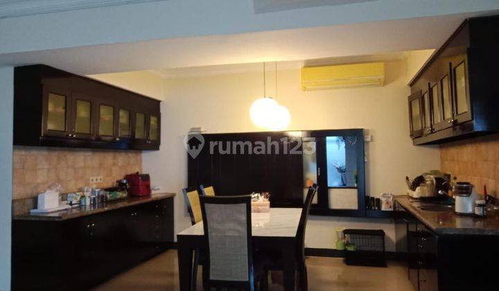 Disewakan  Apartemen  Taman  Anggrek Residences  3br  Tower 7 2