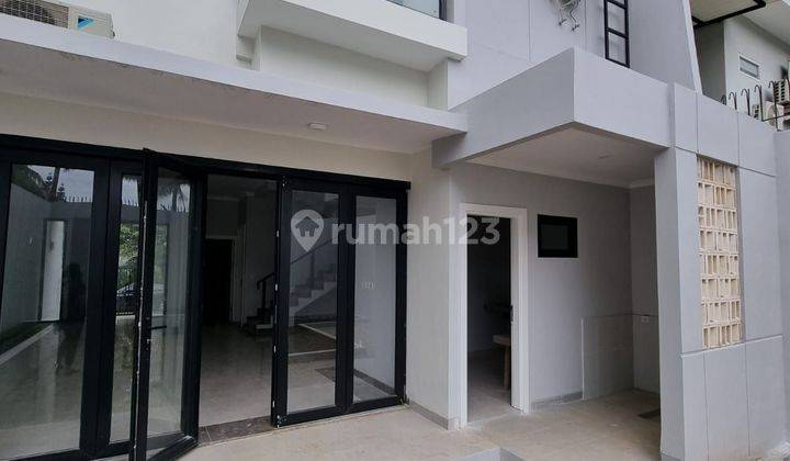 Rumah Baru  2 Lantai Shm Di Melati Mas 1