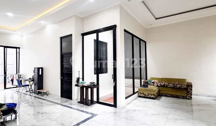 For Sale 2-Story Luxury House Ready to Occupy in Villa Melati Mas 1