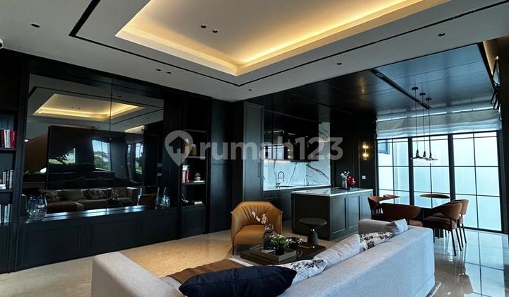 Dijual Rumah Mewah 3 Lantai  Armont – BSD City