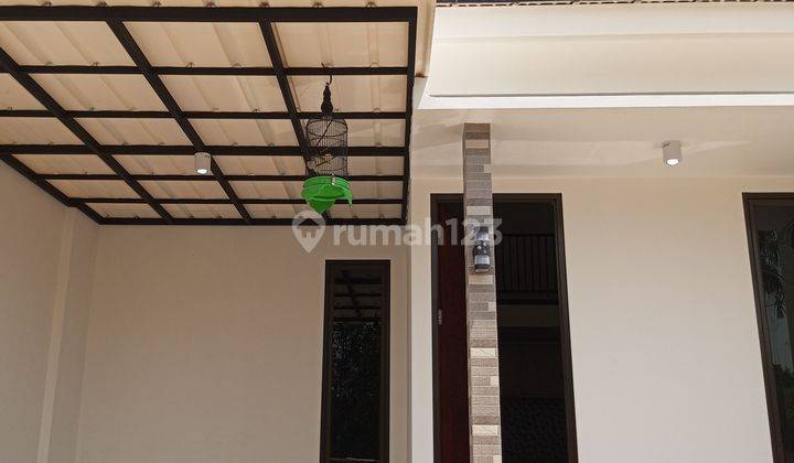 Rumah di jual murah dekat BSD Serpong Tangerang selatan 1