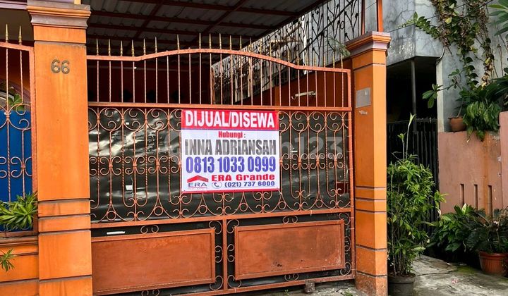 Dijual Rumah 2 Lantai, Lokasi Strategis,Di Cawang, Jakarta Timur 1