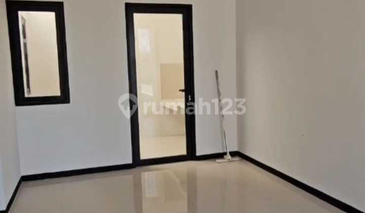 Gunungsari, Strategis, Minimalis Brand New 2