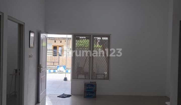 Rumah Siap Huni di Tropodo Indah 2