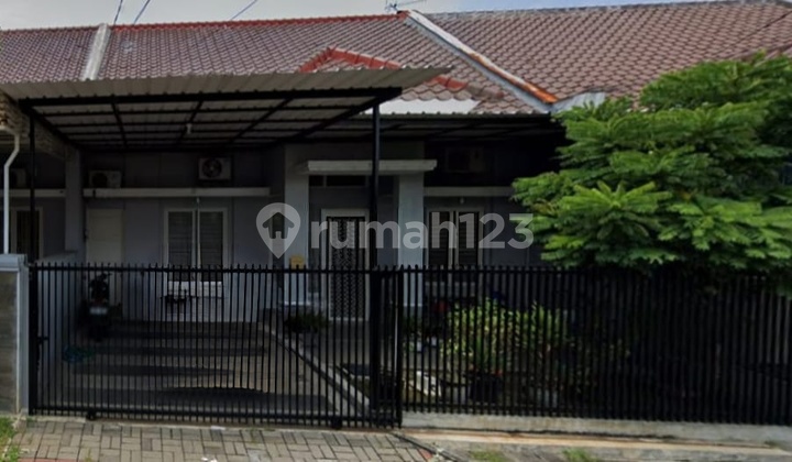 Spacious Ready-to-Occupy House in Wonorejo Area, near Merr Panjangjiwo and Kalirungkut Roads