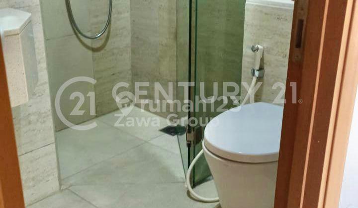 Cheap For Rent Apartment Taman Anggrek Residences Suite 2BR 44 M² Full Furnished, 71 Million Per Year, Taman Anggrek, West Jakarta 2