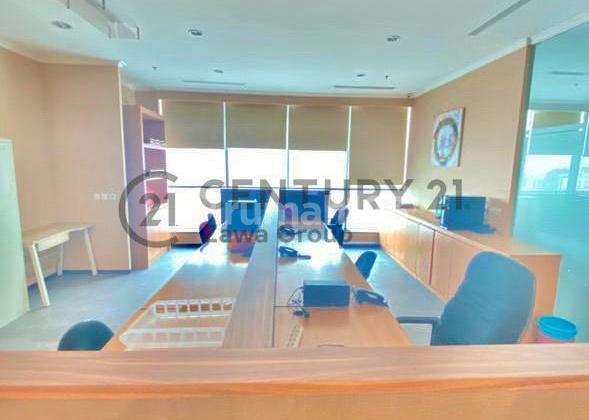Disewakan Office APL Tower Central Park Fully Furnished Lokasi Strategis - Luas 281 m², 280 Ribu/m²/Bulan, Central Park, Jakarta Barat