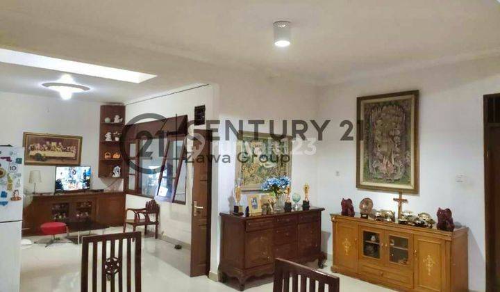 Dijual Rumah 2 Lantai Taman Semanan Indah Hadap Selatan - 5Br+1 (T/B 210 M² / 360 M²) Shm, 4.050M, Kosambi, Jakarta Barat 2