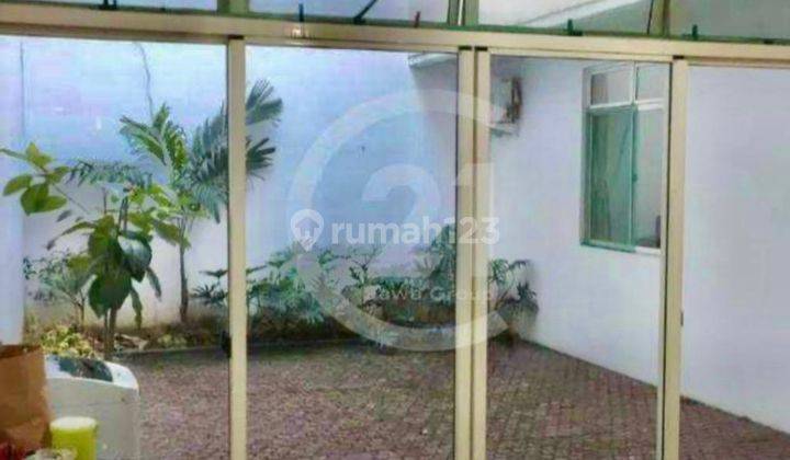 Dijual Dibawah Njop Rumah Semanan Indah - 4BR+1 (T/B 189 m² / 300 m²) Semi Furnished, 2.950m, Kosambi, Jakarta Barat 2