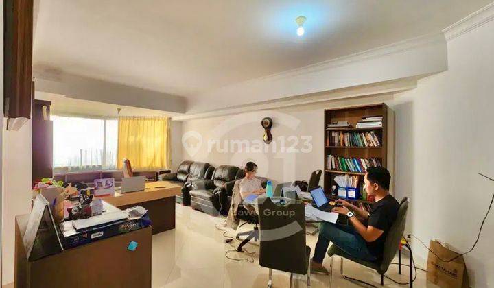 Condo Taman Anggrek Lantai Tinggi - 2BR+1 (88 m²) Semi Furnished, 1.4m, Taman Anggrek, Jakarta Barat 2