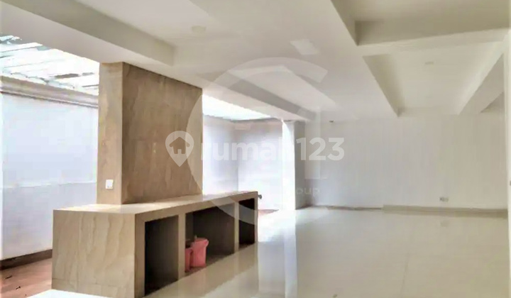 Cluster Royal Gading Mansion Kelapa Gading Full Renovasi - 4BR+1 (T/B 244 m² / 700 m²) Shm, 11 M, Kelapa Gading, Jakarta Utara