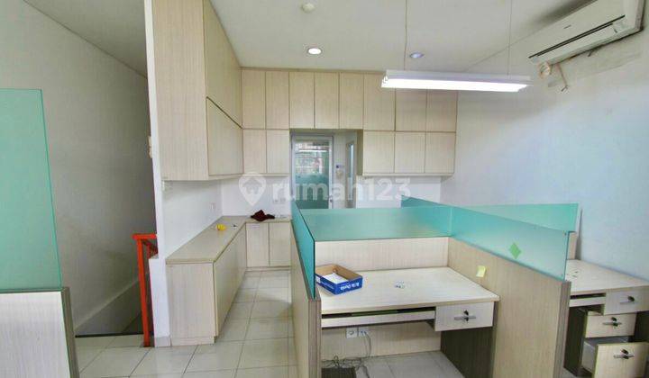 Disewakan Ruko 3 Lantai Thamrin City - Furnished Ex Kantor, T/B 75 m² / 225 m², Siap Huni, 450 Juta/Tahun, Thamrin, Jakarta Pusat 2