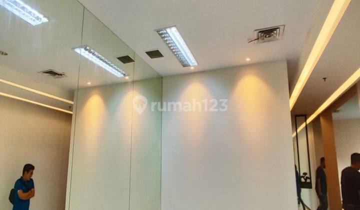 Office Soho Capital Jarang Ada Unit Langka - Size 321 M², Semi Furnished, 275 Ribu/M²/Bulan, Central Park, Jakarta Barat 1