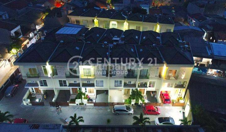 Dijual Murah Rumah 3 Lantai Duri Kepa - 2Br (T/B 61 M² / 130 M²) Shm, 2.9M, Kebon Jeruk, Jakarta Barat 1