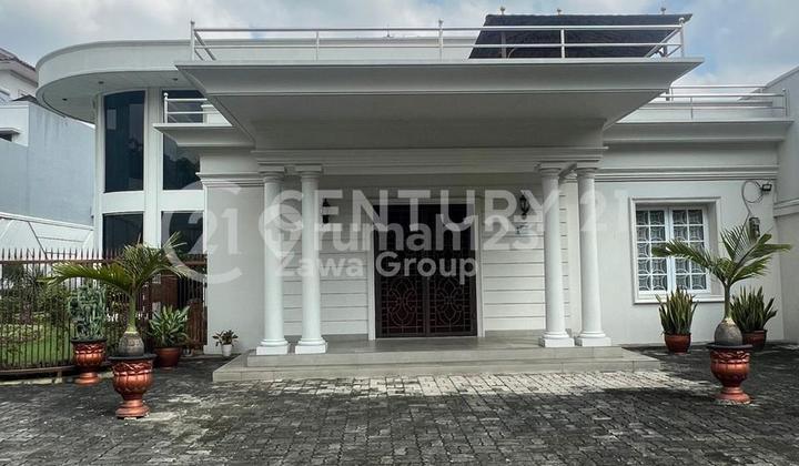 Luxury House for Sale in Kemanggisan, West Jakarta 2