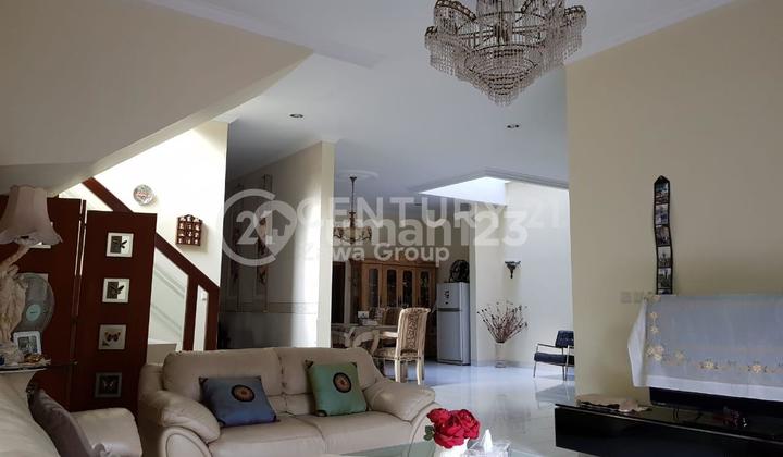 Strategic Location House In Dutamas Wijaya Kusuma Grogol Petamburan West Jakarta 2