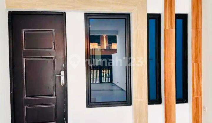 Dijual Rumah Baru Tanjung Duren 3 Lantai bisa Usaha - 3Br (T/B 67.2 M² / 120 M²) Free Furnished, 2.650 M, Grogol Petamburan, Jakarta Barat