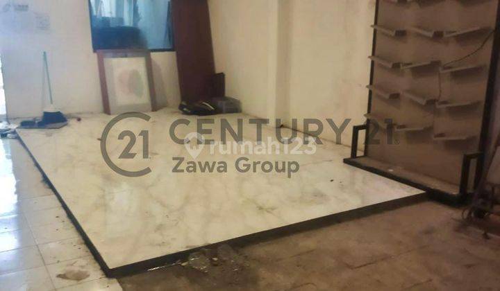 Dijual Ruko Baru Renov 2 Lantai Pinangsia T b 170 m² 360 M², Shm, 8 M, Taman Sari, Jakarta Barat 2