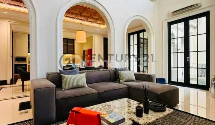 Dijual Rumah Mewah Brand New di Veteran 3 Lantai - 3Br+2 (T/B 300 M² / 670 M²) SHM, 14 M, Cilandak, Jakarta Selatan