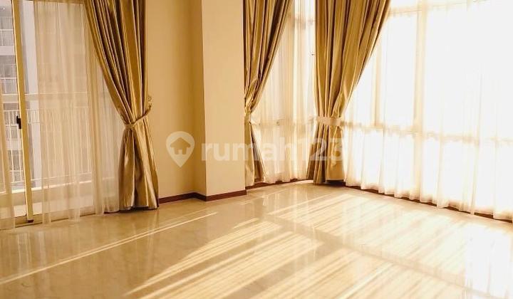 Disewakan Murah Apartemen Royal Mediterania Garden Residences - 3Br+1 (110 M²) Unfurnished, 115 Juta/Tahun, Tanjung Duren, Jakarta Barat