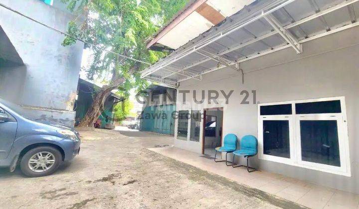 Disewakan Rumah TSS Jembatan 5 - 4BR+1 (T/B 112 m² / 200 m²) 2 Lantai, 78 Juta/Tahun, Tambora, Jakarta Barat 1