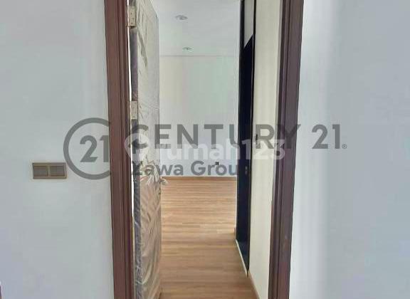 Dijual Murah Rumah Golf Island, Cluster Chopin, 3 Lantai, 3BR Uk.8X25 , 9 M, Pik, Jakarta Utara 2