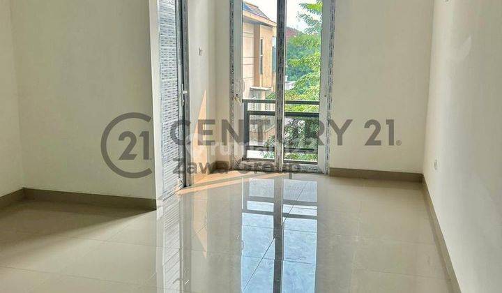 Dijual Murah Rumah Asia Baru Town House 3 Lantai Full 3BR+1 T B 88 m² 180 M² Shm, 2.4 M, Tamanratu, Jakarta Barat 1