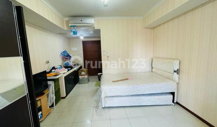 Dijual Murah Apartemen Royal Mediterania Garden Residences - Studio (26 M²), High Floor, Furnished, 800 Juta, Tanjung Duren, Jakarta Barat