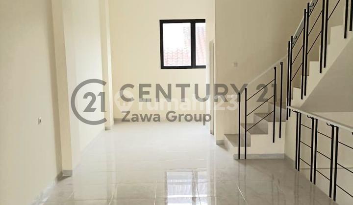 For Rent: 3.5-Story Shop House in Strategic Location, Kemanggisan, West Jakarta, Ready to Use, Suitable for Various Businesses 2